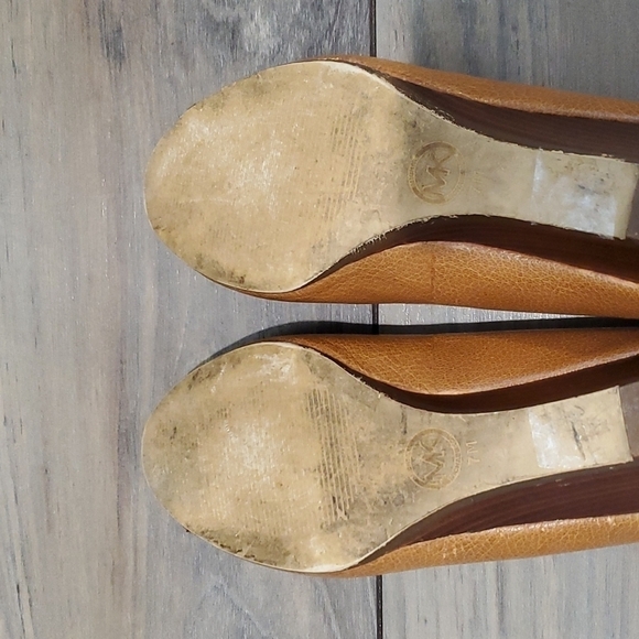 Michael Michael Kors Women Dress Wedge leather shoes Peep Toe sz 7M - Picture 10 of 13